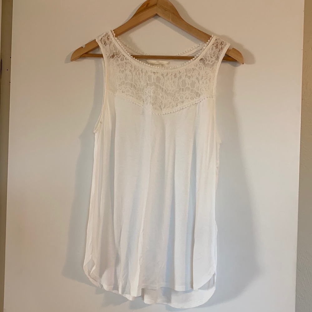 White flowy tank top from H&M